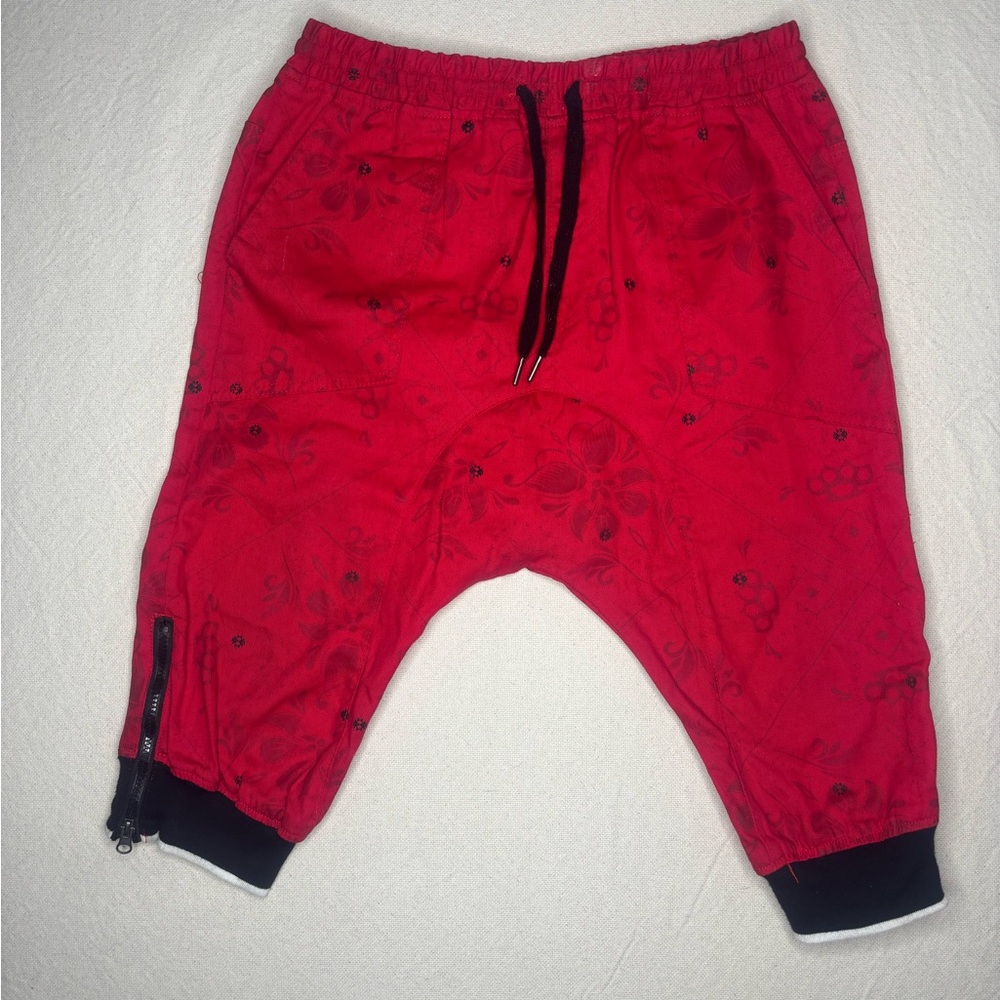 Men’s medium square zero capri pants